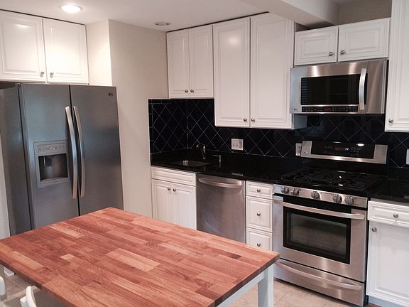 5th image of 6635 Cornell Dr