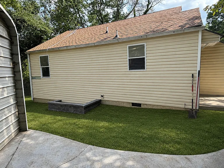 600 Renford Rd — Photo 12