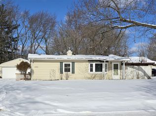 6302 Springdale Blvd, Grand Blanc, MI 48439