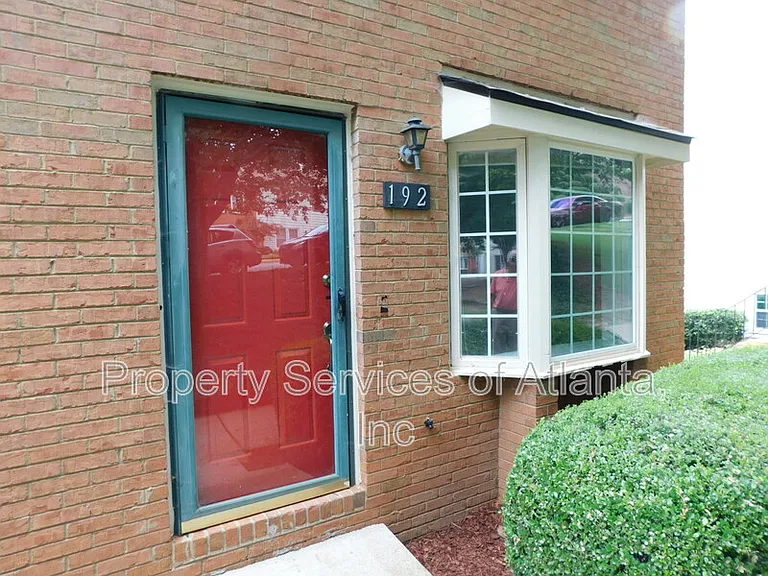 192 High Creek Dr — Photo 3