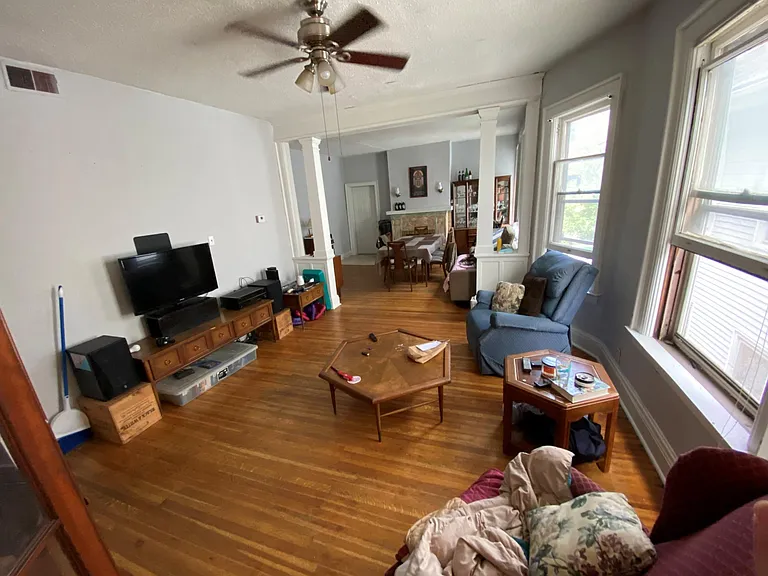 567 Elmwood Ave #3 — Photo 4