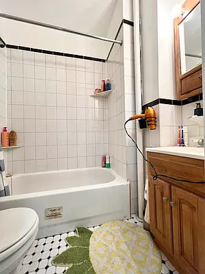 Rented by Compass | media 18