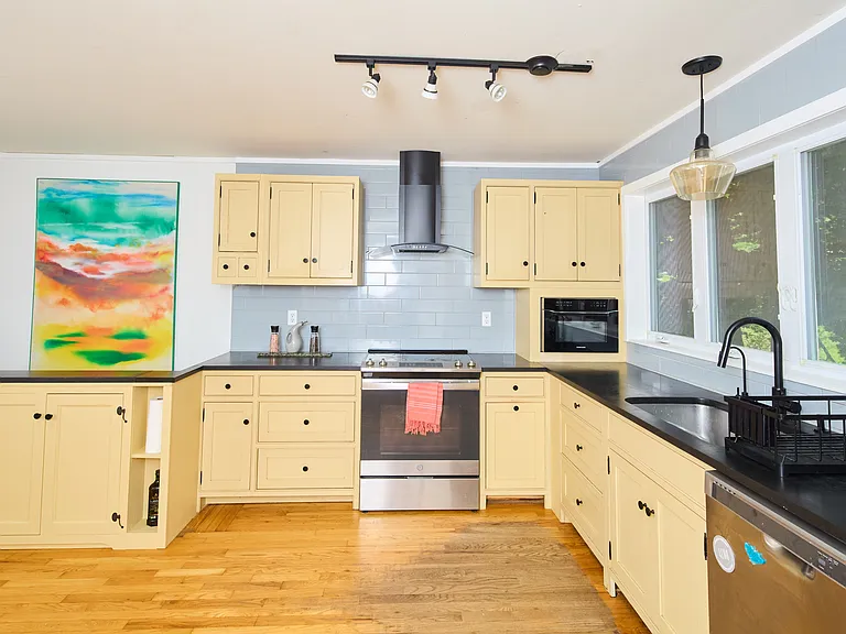 38 Miller Hill Rd — Photo 46