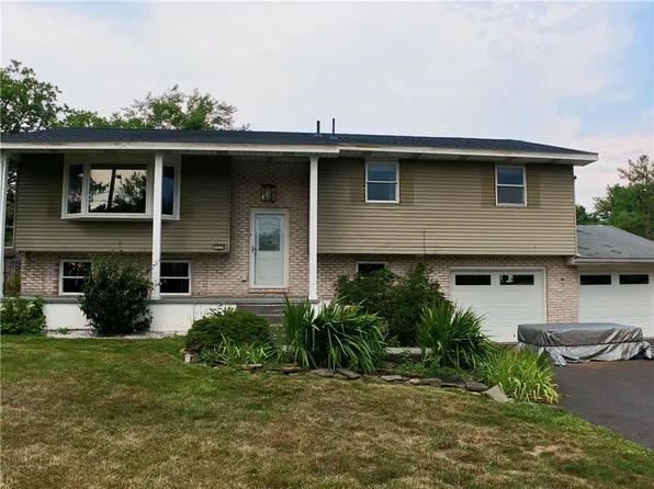 2834 Center St, Bethlehem, PA 18017