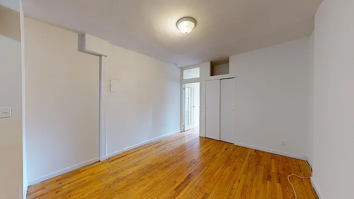 Rented by Bond New York | media 16