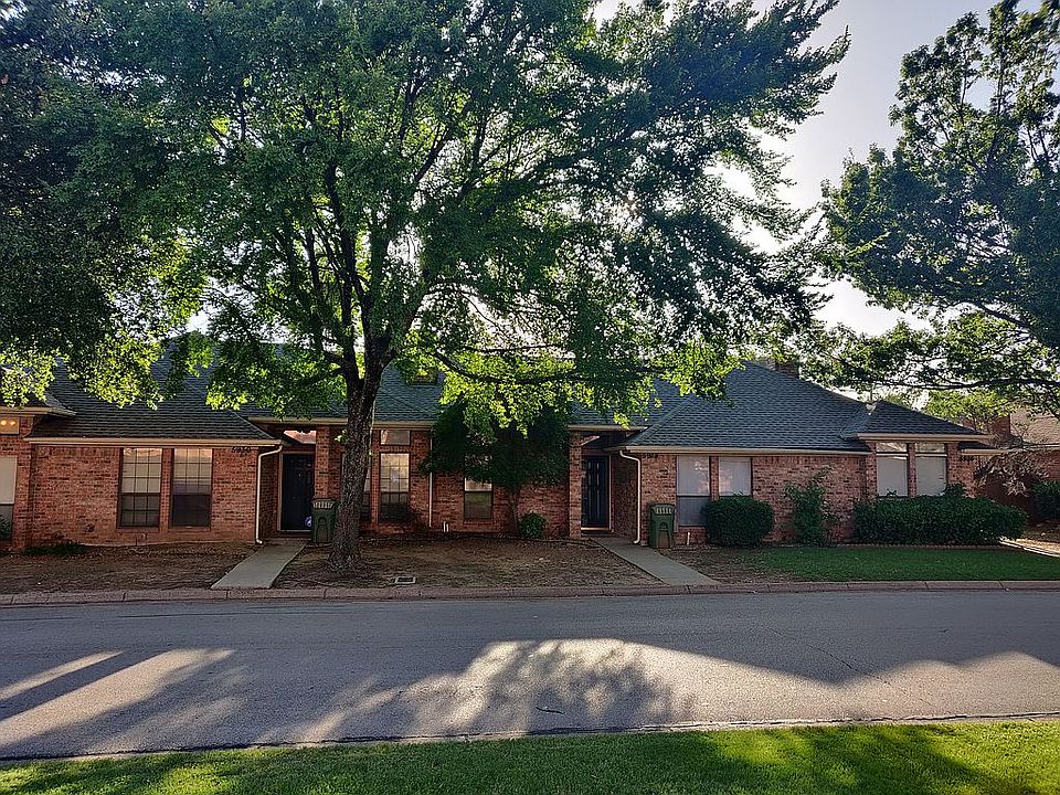 1st image of 5922 Royal Club Dr