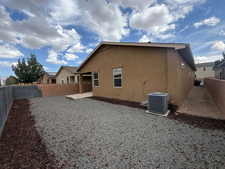 7005 Silver Moon Rd NW — Photo 30