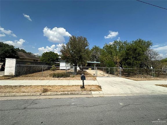 2nd image of 3012 Helena Ave