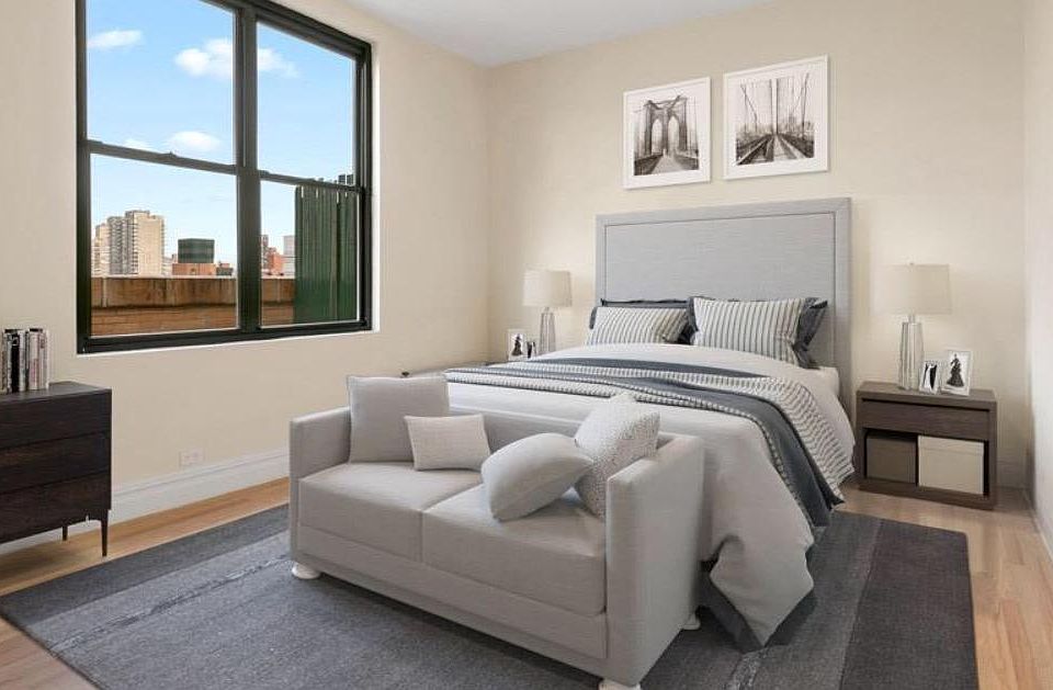 2nd image of 210 E 68th St APT 4C