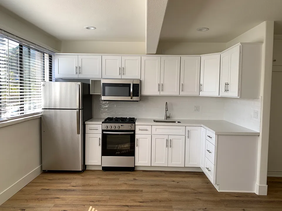 Studio Kitchen