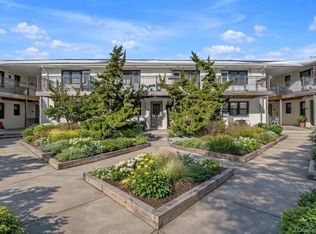 65 W Broadway #6A, Long Beach, NY 11561