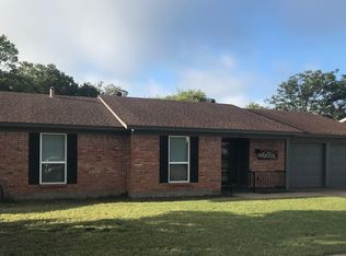 1605 Lamplighter Ln, Edgecliff Village, TX 76134