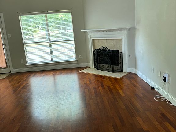 4th image of 12049 Cypress Ridge Dr