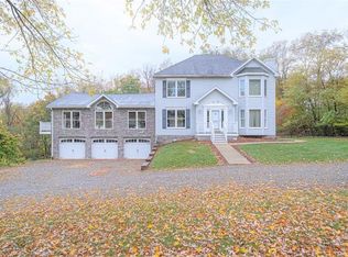 1703 Bakerstown Rd, Tarentum, PA 15084