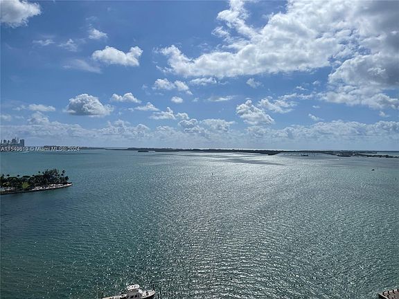 4th image of 999 Brickell Bay Dr Suite 1801