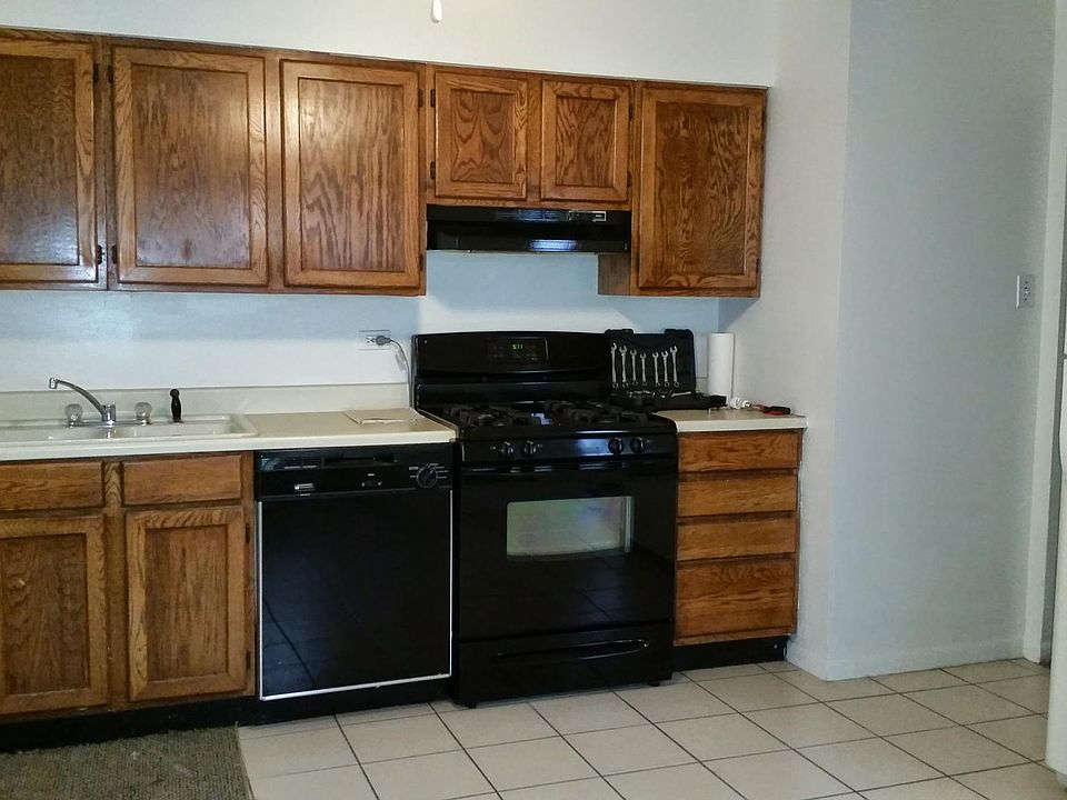 1st image of 1326 Forest Ave