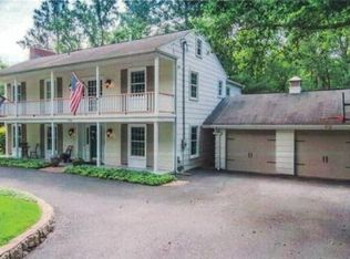 1586 Connell Rd, Charleston, WV 25314