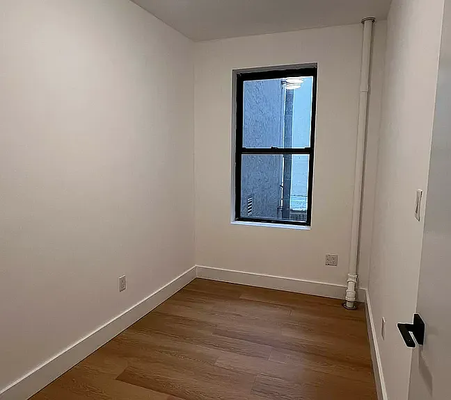 545 W 125th St #32 — Photo 8