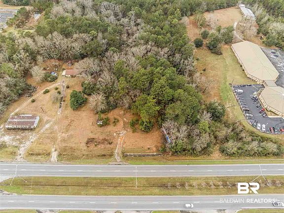3rd image of 1822 Highway 31 S