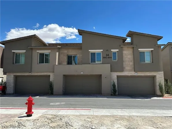 600 N Carriage Hill Dr #1043, Las Vegas, NV 89138