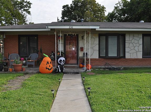 2nd image of 230 Chelsea Dr