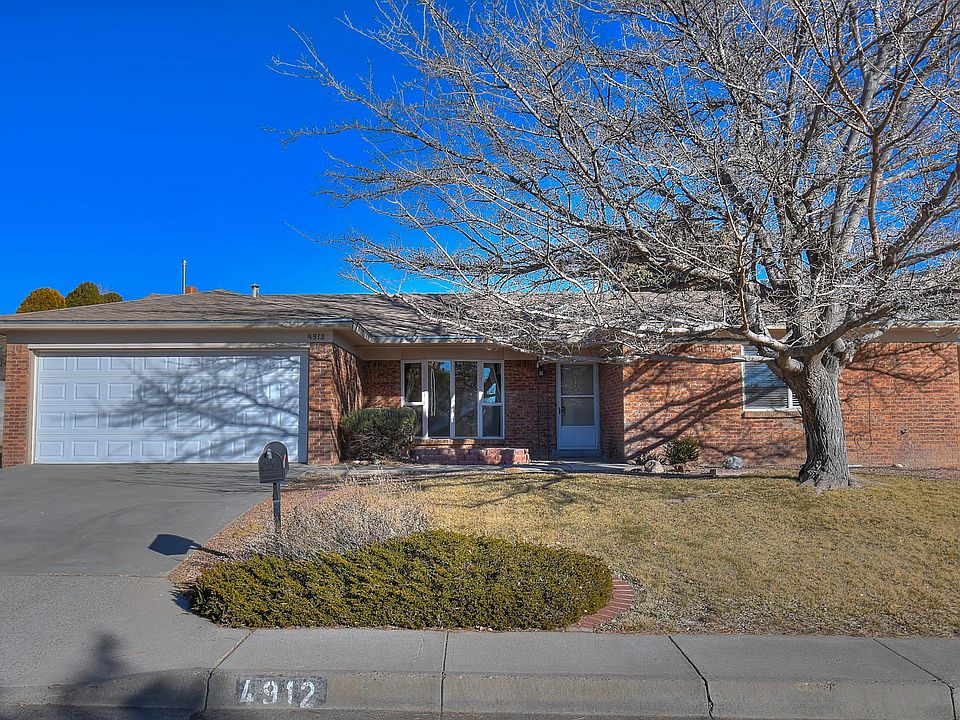 1st image of 4912 Yucatan Dr NE