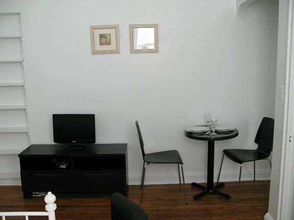 4th image of 326 W 83rd St APT 3D