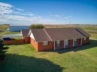 17320 E 1250th Rd, Erick, OK 73645