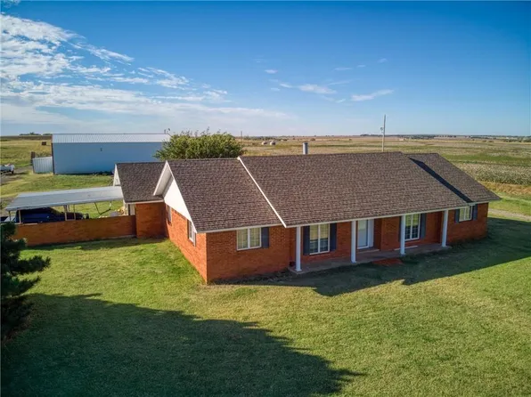 17320 E 1250th Rd, Erick, OK 73645