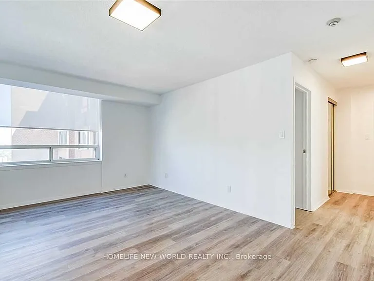 633 Bay St #2523 — Photo 7