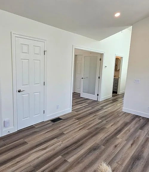 5136 Hillcrest Dr — Photo 52