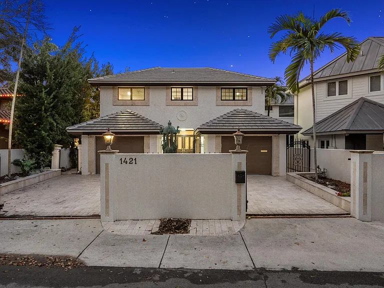 1421 Ponce De Leon Dr — Photo 18