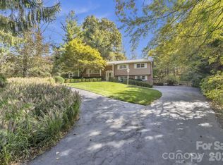 219 Raintree Dr, Hendersonville, NC 28791