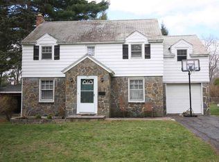 30 Cambridge Rd, Albany, NY 12203