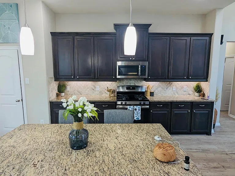 19619 Lake Bosque Dr — Photo 15