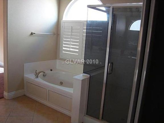 5th image of 1048 Augusta Wood Ct #0