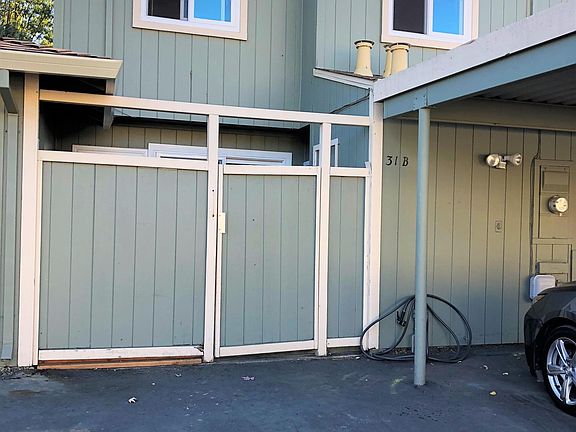 2nd image of 31 Oliva Dr #B