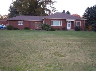 2069 State Route 170, East Palestine, OH 44413