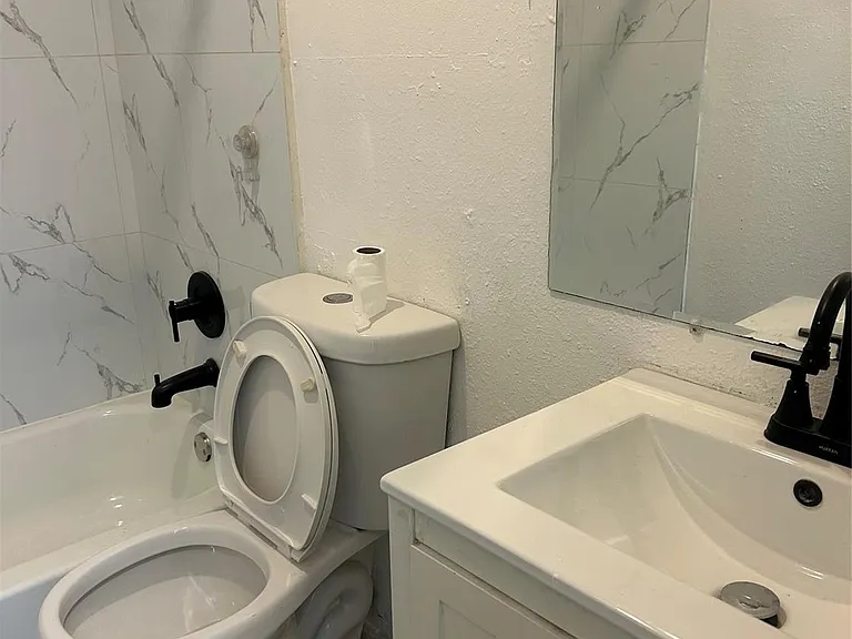 6851 Chasewood Dr — Photo 14