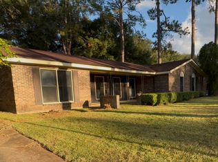 1216 Augusta Dr, Albany, GA 31707