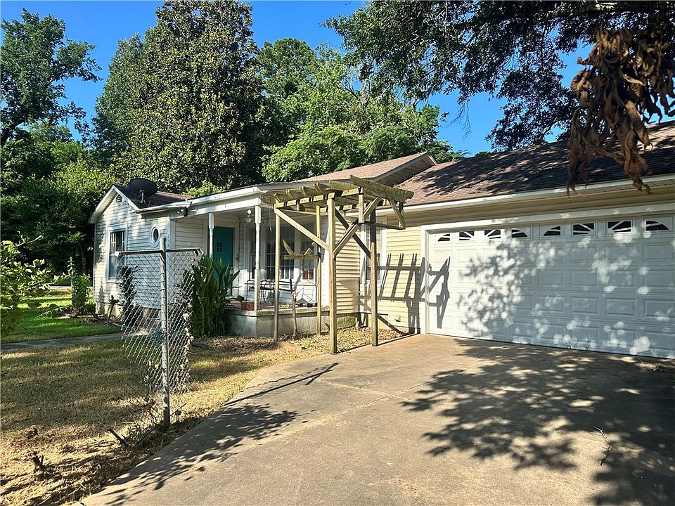 2nd image of 234 S Galveston Ave