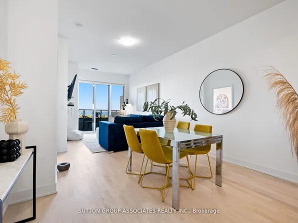 20 Shore Breeze Dr #703, Toronto, ON M8V 0C7
