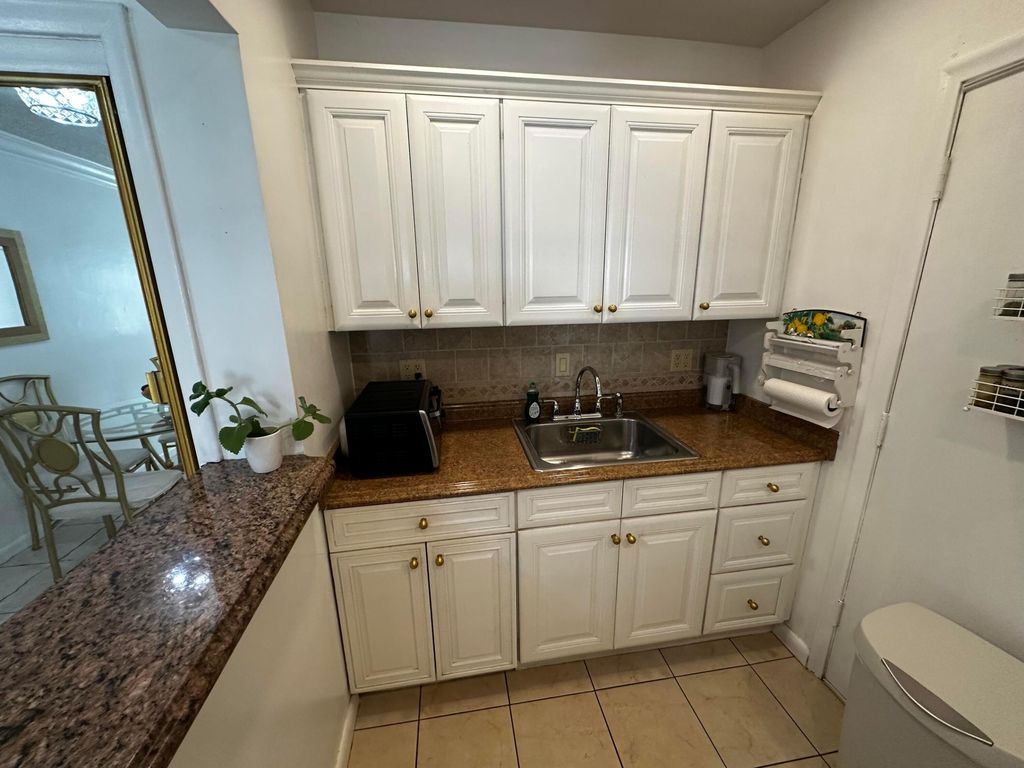 330 S CYPRESS Road #610, photo 3