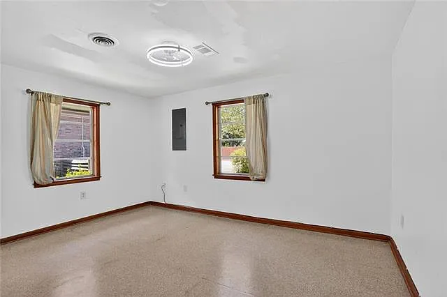513 Michigan Ave — Photo 8