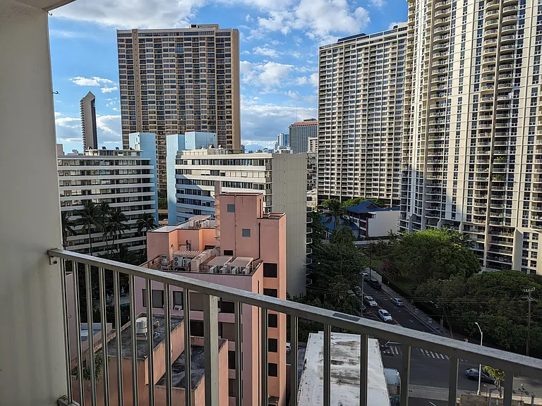1920 Ala Moana Blvd #1102 — Photo 3