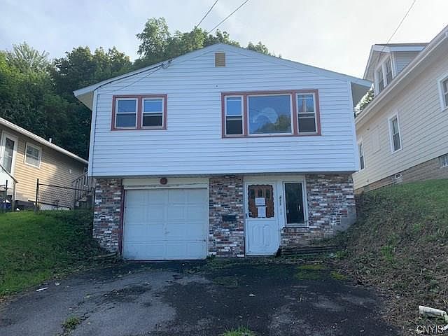 1st image of 411 Laforte Ave