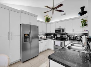 8269 Huntsman Pl, Boca Raton, FL 33433