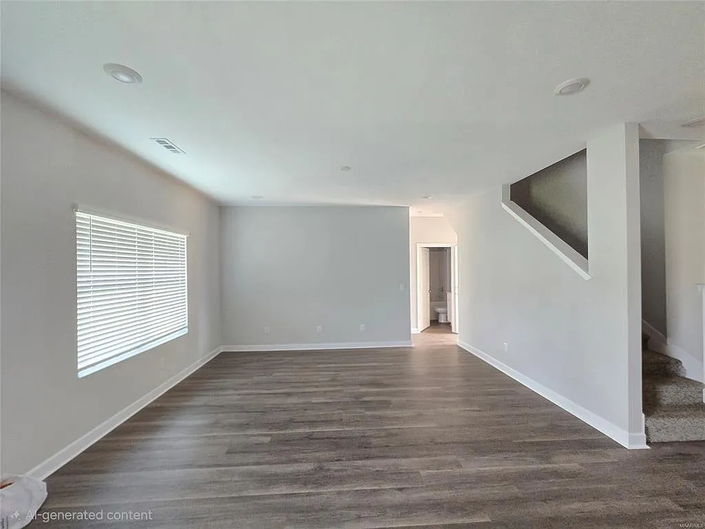 5 bed, 2599 sqft, $3,000 — Photo 2