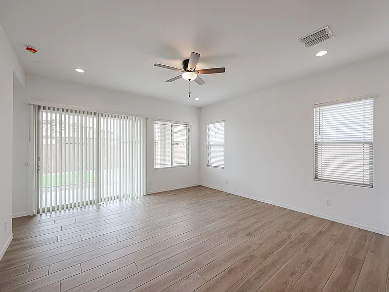 7665 W Smoketree Dr — Photo 7