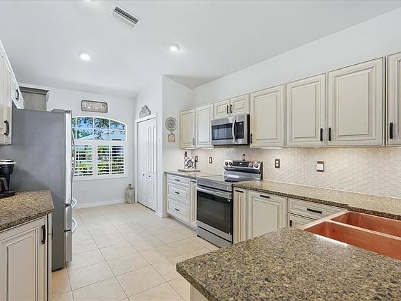2nd image of 8222 HAVEN HARBOUR WAY